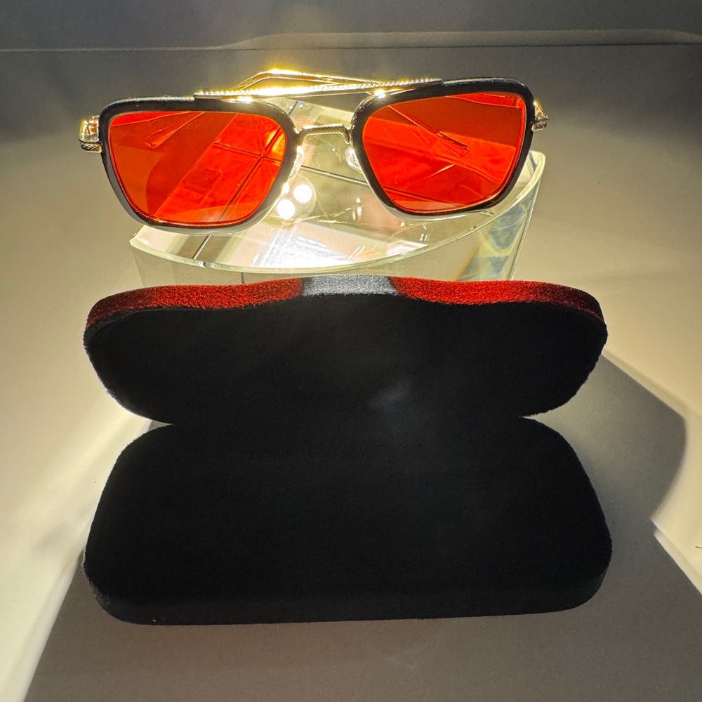 Glitz Red and Gold unisex Sunglasses - Picture 2 of 3